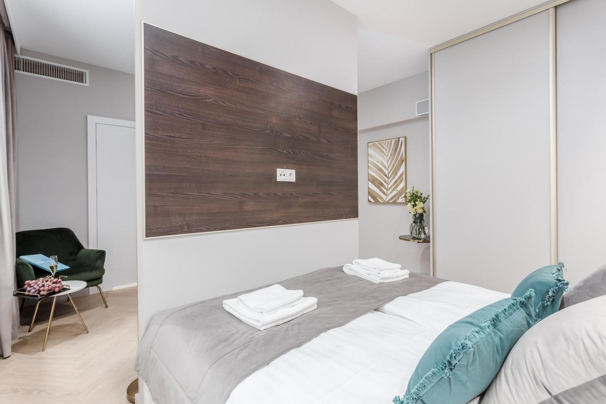 Aparthotel Deo Plaza Premium By Rent Like *