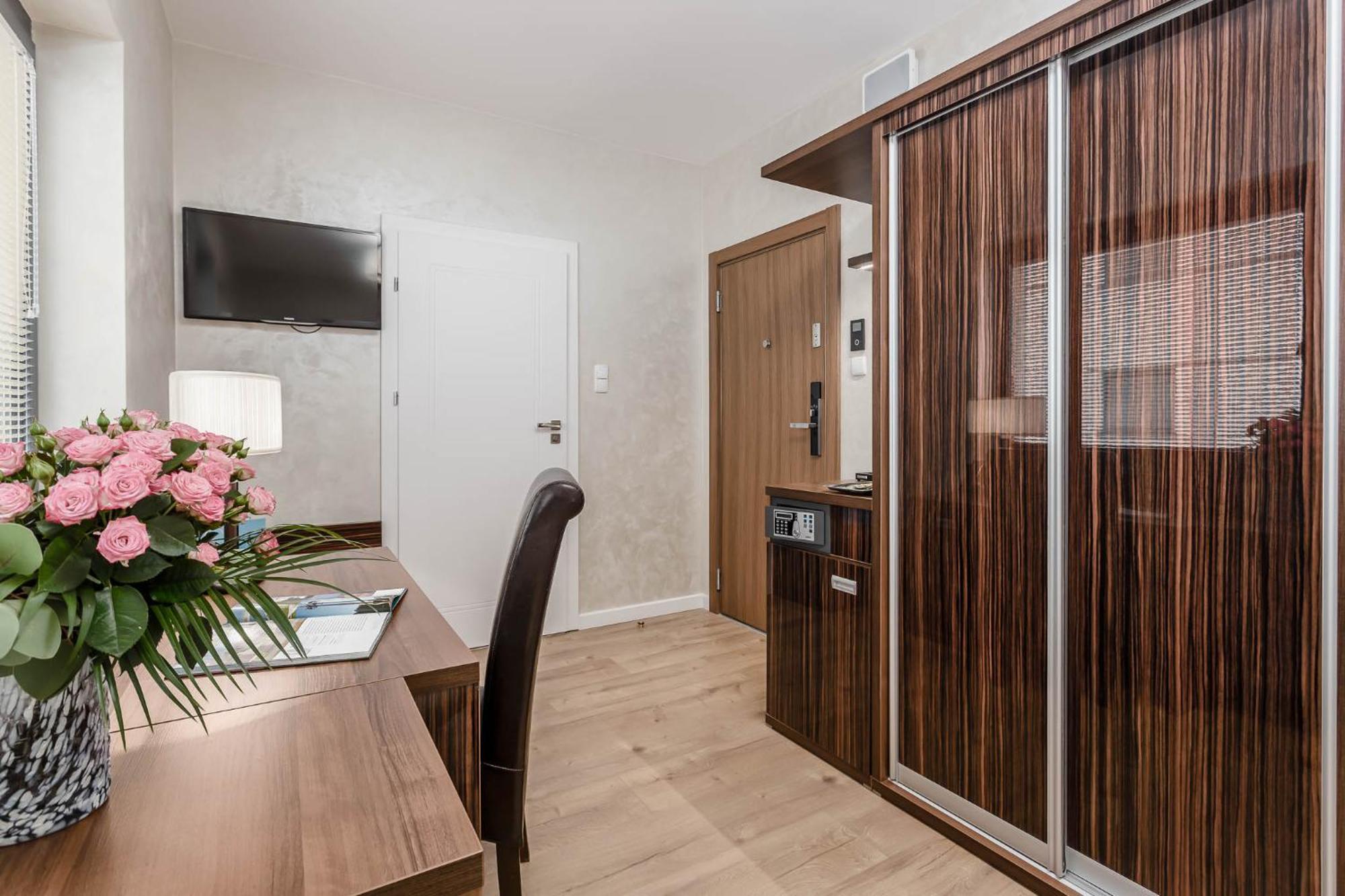 Aparthotel Deo Plaza Premium By Rent Like Danzig